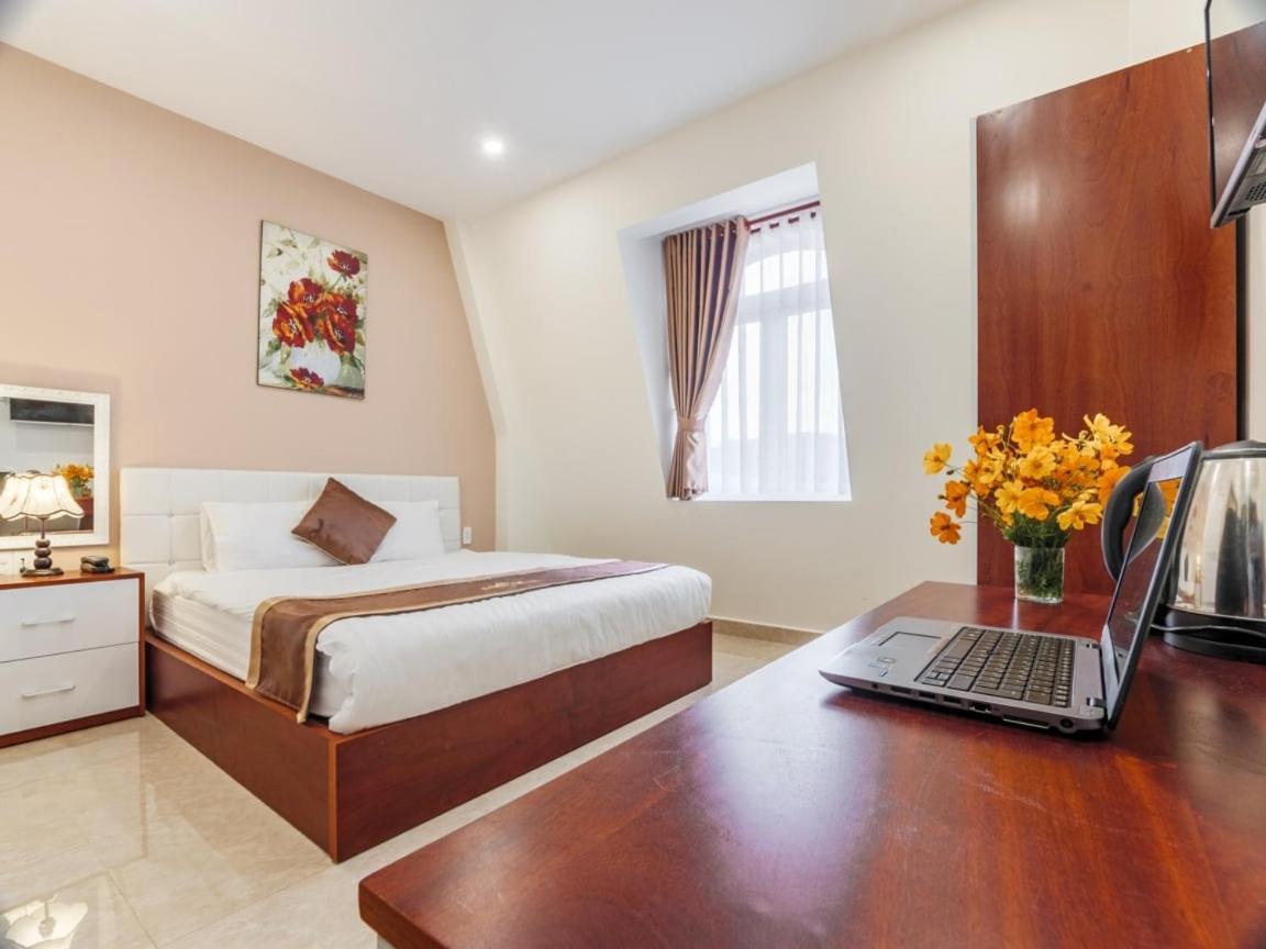 Aurora Hotel Dalat Extérieur photo