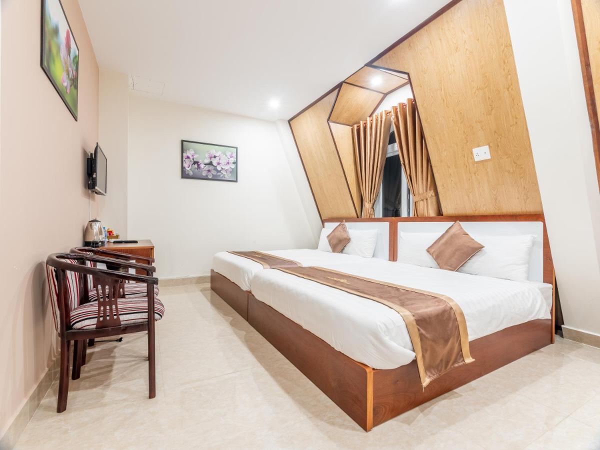 Aurora Hotel Dalat Extérieur photo