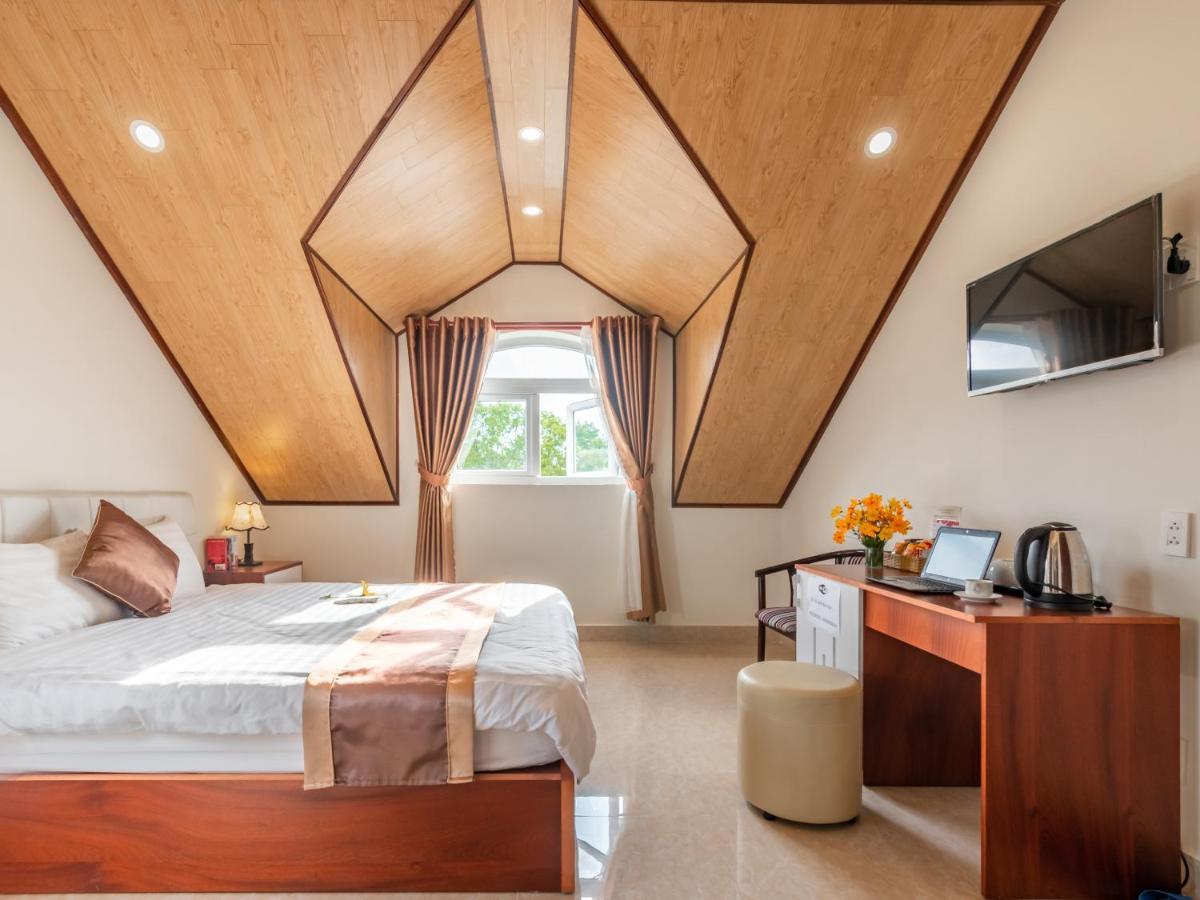Aurora Hotel Dalat Extérieur photo
