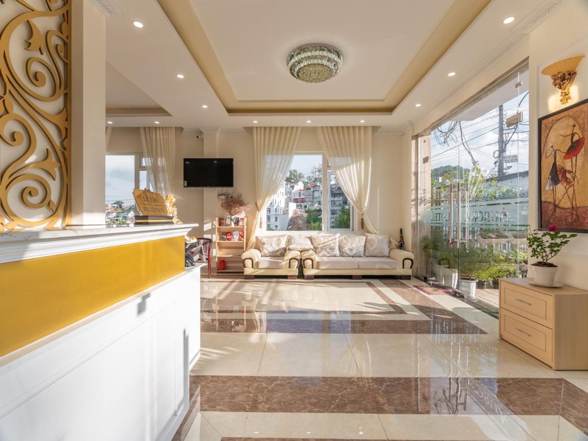 Aurora Hotel Dalat Extérieur photo